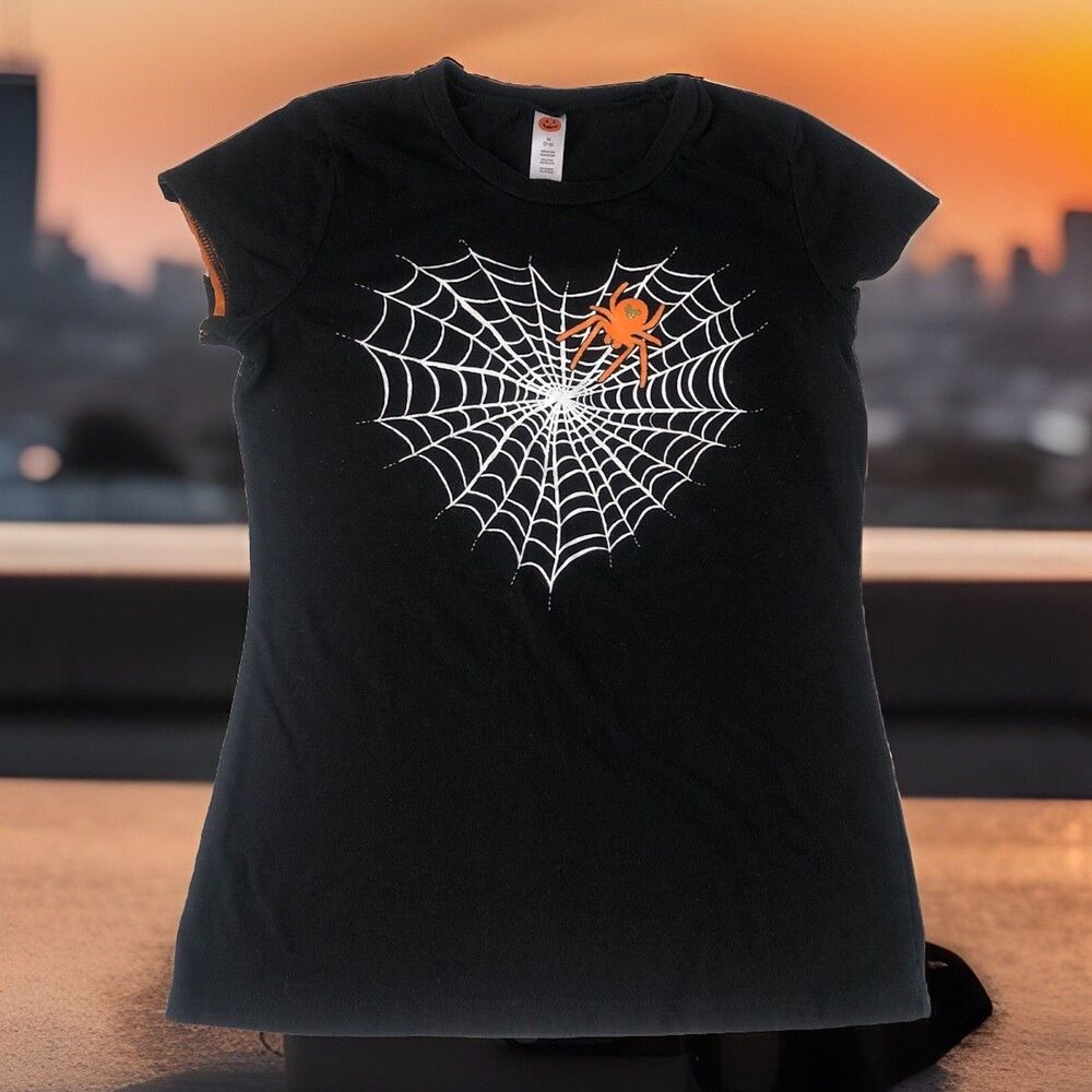 Women’s Halloween Heart Shaped Spiderweb Tag Size Juniors Medium (7-9)